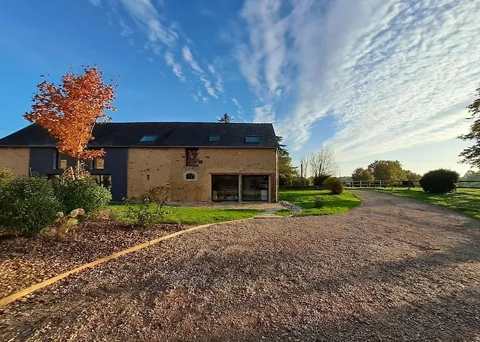 Du Plantagenêt - Piscine Intérieure Privative Hébergement de vacances